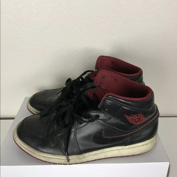 Air Jordan 1 Black And Red Size 11.5 - Picture 1 of 5